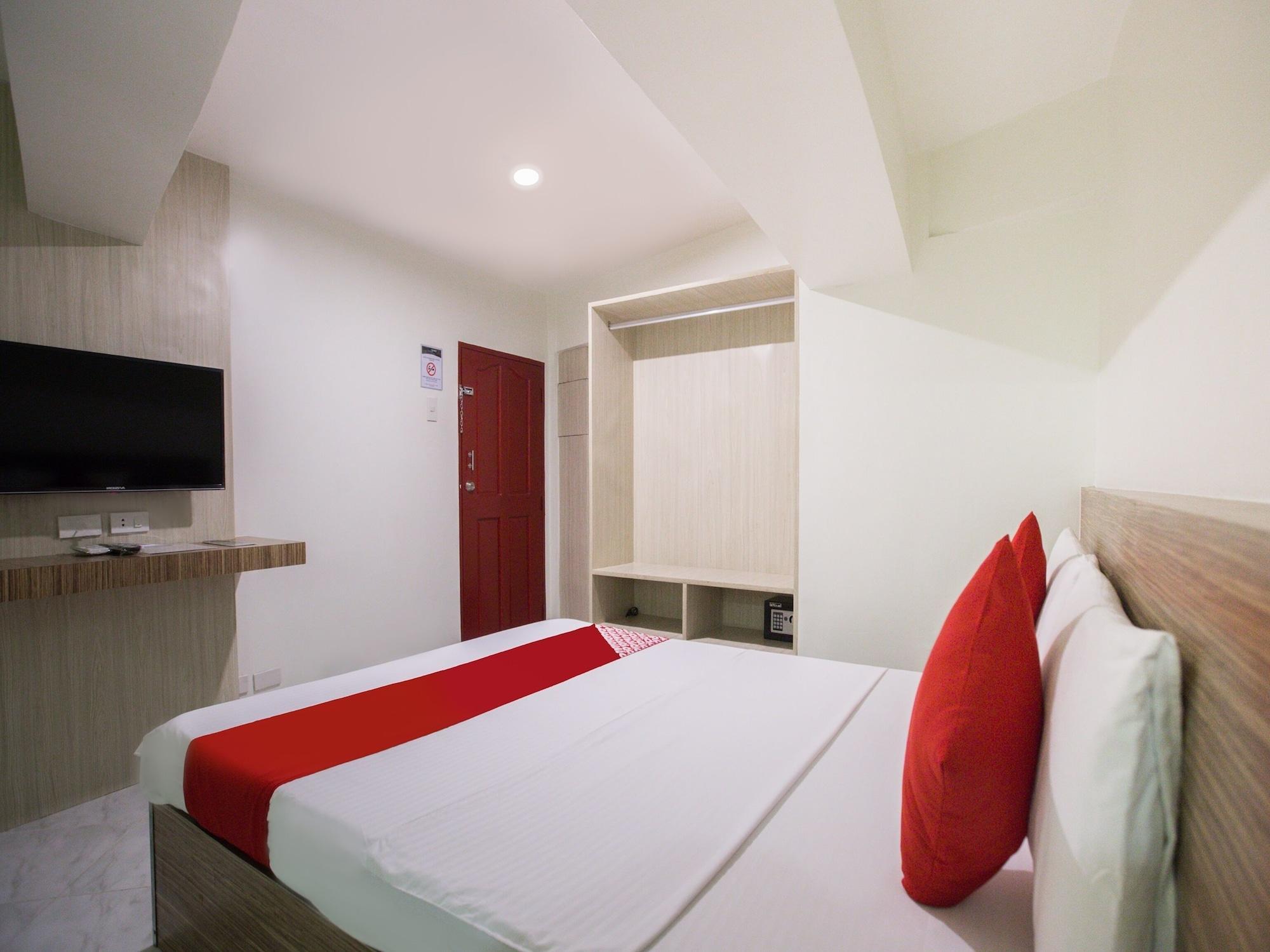 Circuit Hostel Makati City Екстериор снимка
